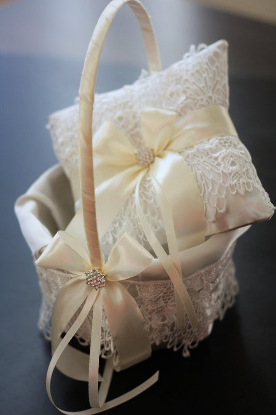 Amazon.com: Rustic Flower Girl Basket and Ring Bearer Pillow Set, Champagne  Satin Bow Ring Bearer Pillow and Wedding Lace Flower Girl Basket Set for  Wedding Ceremony Party(champagne) : Home & Kitchen